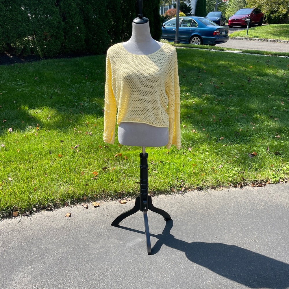Yellow breezy sweater, cropped, size Medium, Laura Conrad. Fluted sleeves!